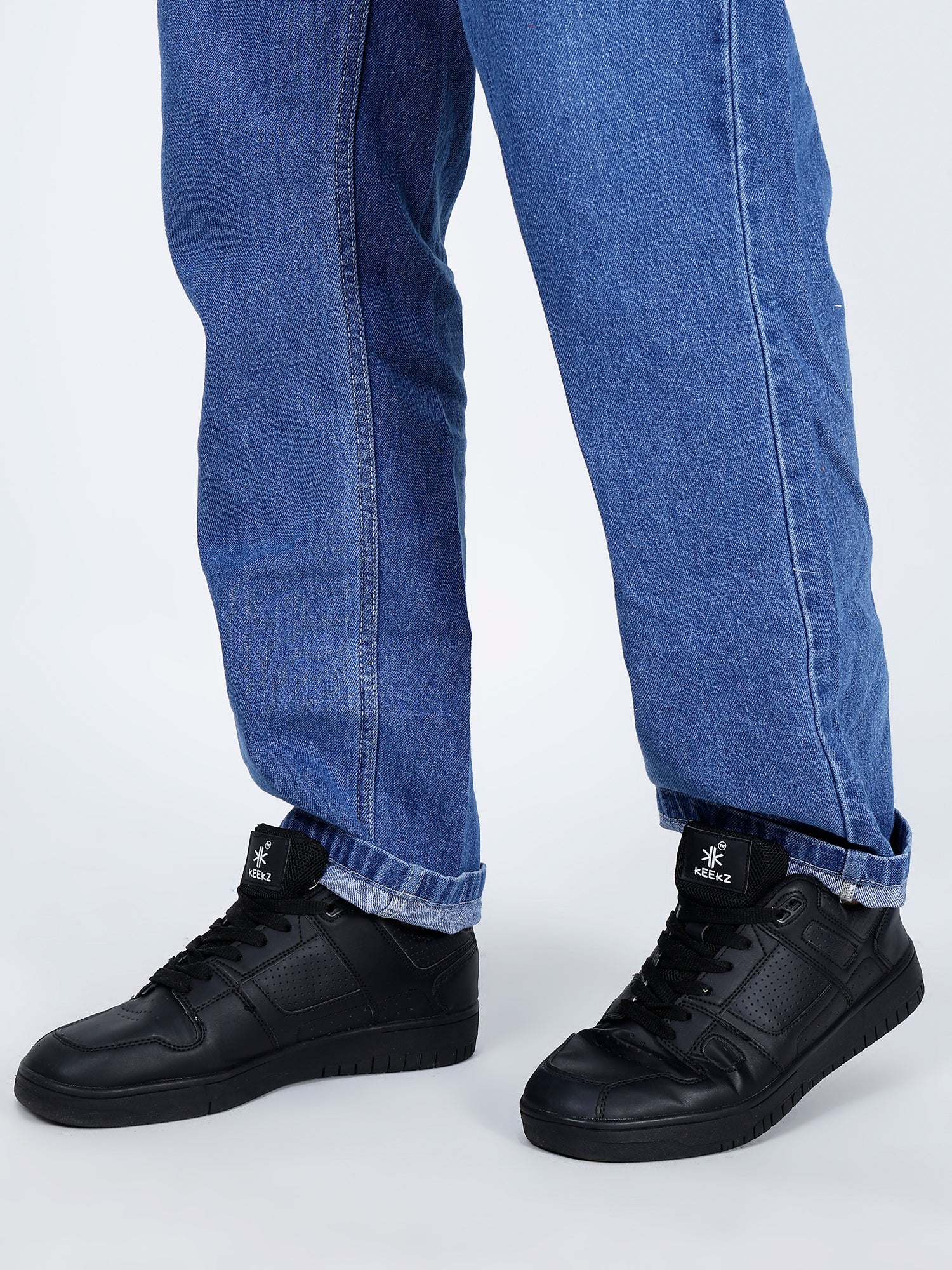 KEEKZ Men Perforated Laced-Up Casual Sneakers