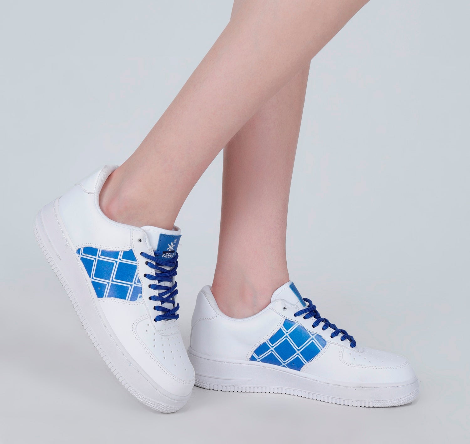 KEEKZ Women Printed Laced-Up Casual Sneakers (White)