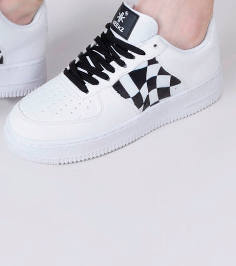 KEEKZ Girls Printed Laced-Up Casual Sneakers (White)