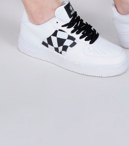 KEEKZ Men Printed Laced-Up Casual Sneakers (White)