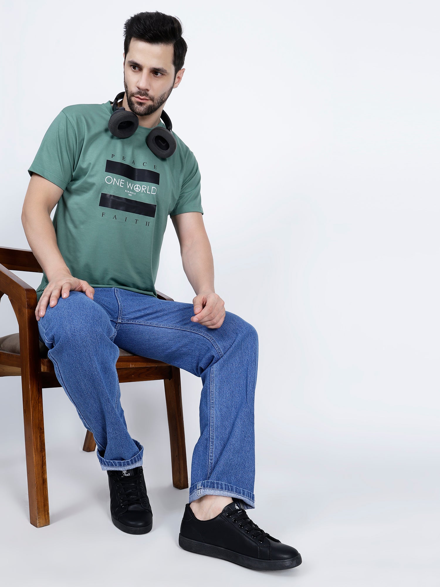 KEEKZ Men Solid Laced-Up Casual Sneakers: Classic Style
