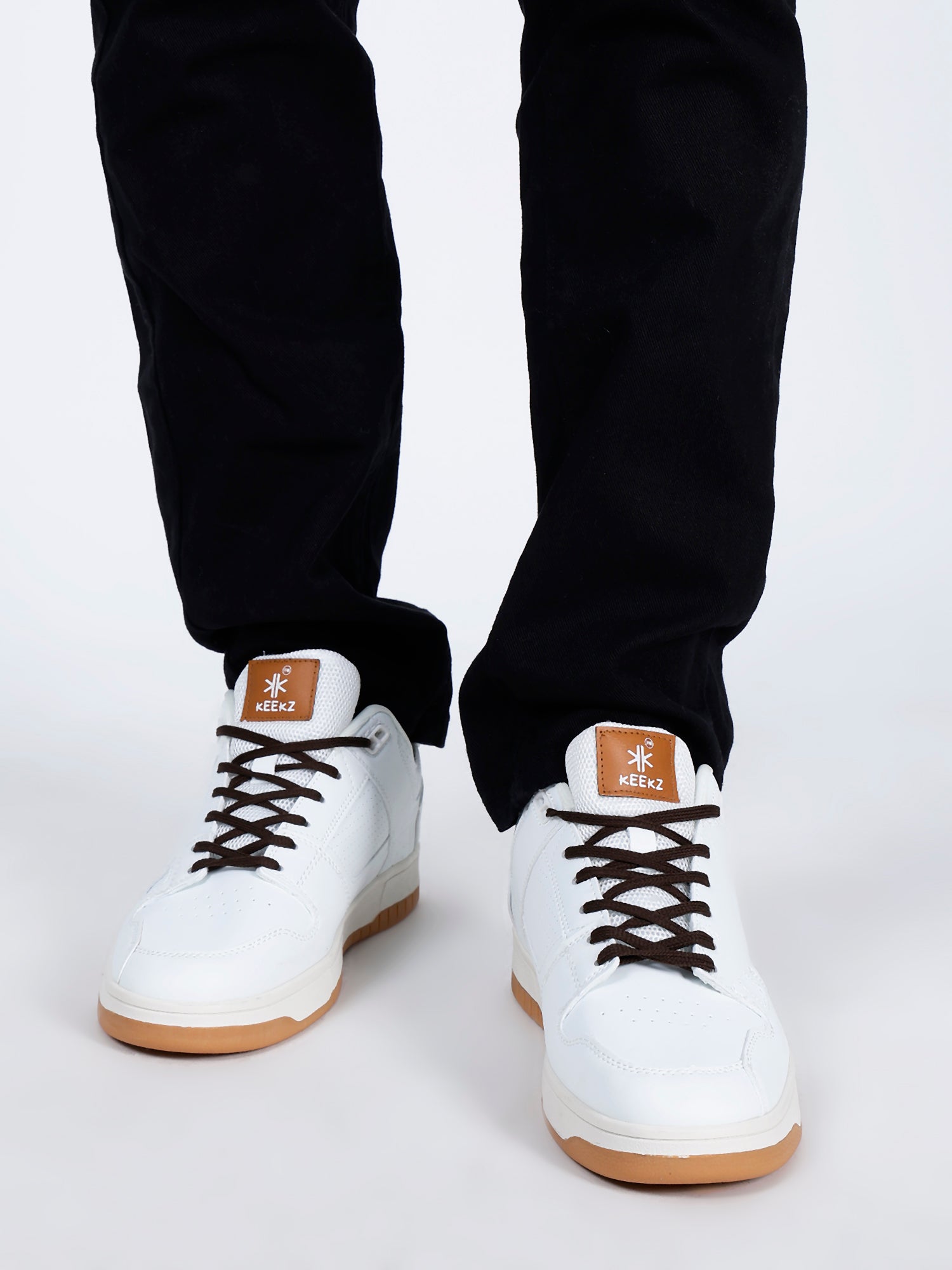 KEEKZ Men Perforated Laced-Up Casual Sneakers